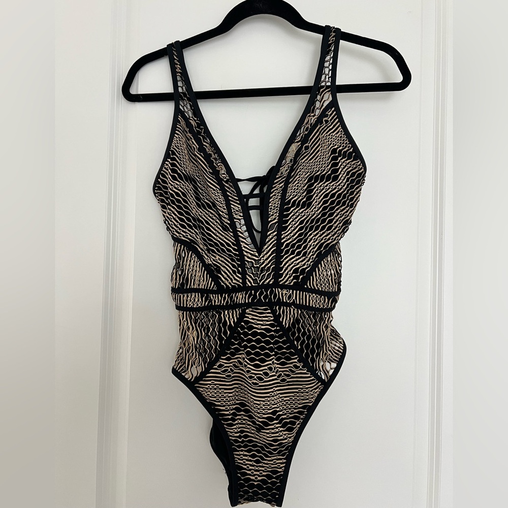 Becca Black Nude Illusion One Piece Swimsuit Medium Strappy